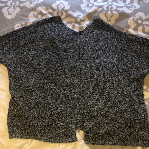Brandy Melville Caroline Cardigan - Picture 5 of 5